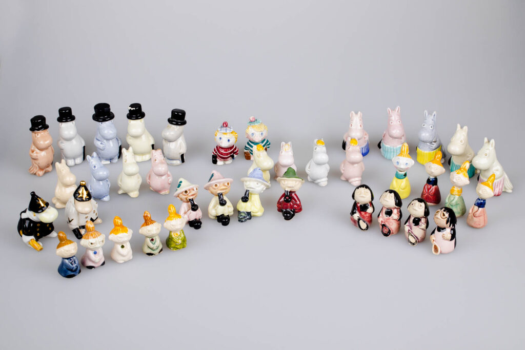 Moomin minifigurines from 50's made by Leo Tykkyläinen